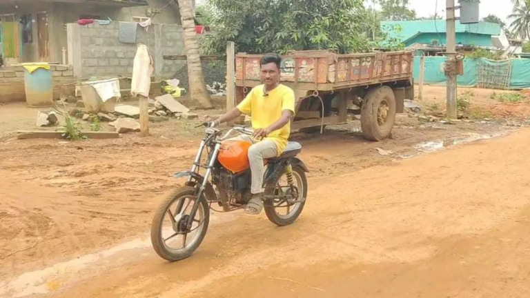 ಯೂಟ್ಯೂಬ್ ನೋಡಿ ಎಲೆಕ್ಟ್ರಿಕ್ ಬೈಕ್ ರೆಡಿ ಮಾಡಿದ ಯುವಕ! ಅದರ ಮೈಲೇಜ್ ನೋಡಿದ್ರೆ ಬೆಚ್ಚಿಬೀಳ್ತೀರಾ!