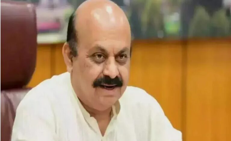 ಆಸ್ಪತ್ರೆಗೆ ದಾಖಲಾದ ಮಾಜಿ ಸಿಎಂ ಬಸವರಾಜ​ ಬೊಮ್ಮಾಯಿ