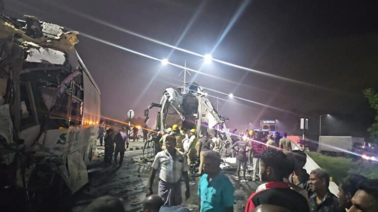 ಚೆನ್ನೈ-ಬೆಂಗಳೂರು ಹೆದ್ದಾರಿಯಲ್ಲಿ ಭೀಕರ ಅಪಘಾತ